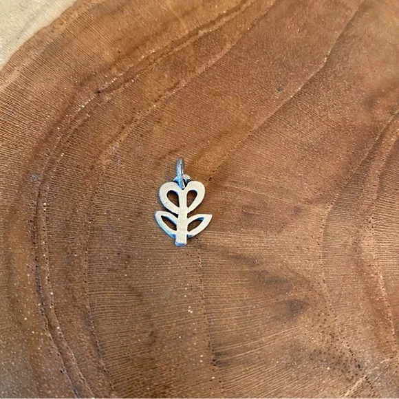 RETIRED James Avery open tulip charm sterling silver